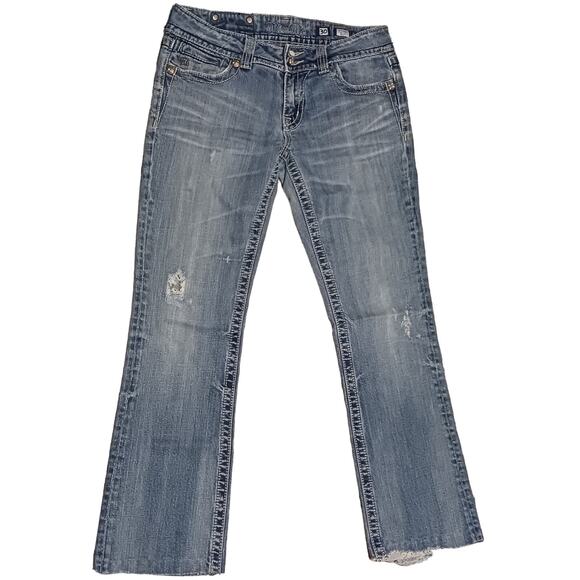 Women's Miss Me Bootcut with Cross Pockets With Raw Hems. 30Wx29L Distressed - Picture 2 of 9